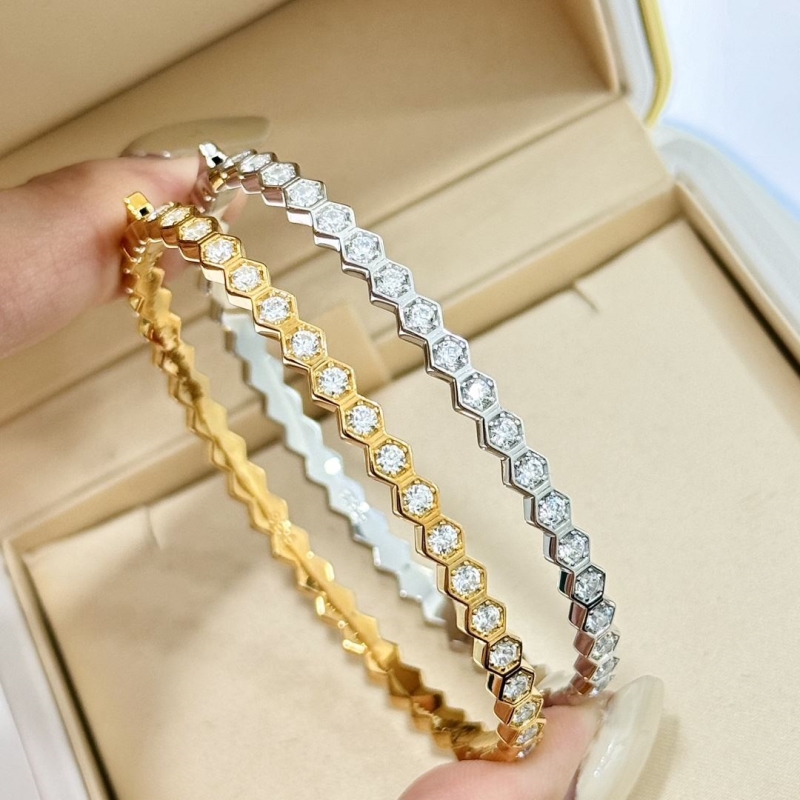 CHAUMET